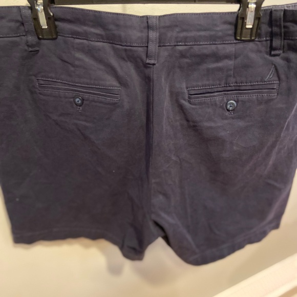 Men’s shorts Nautica - Picture 2 of 2